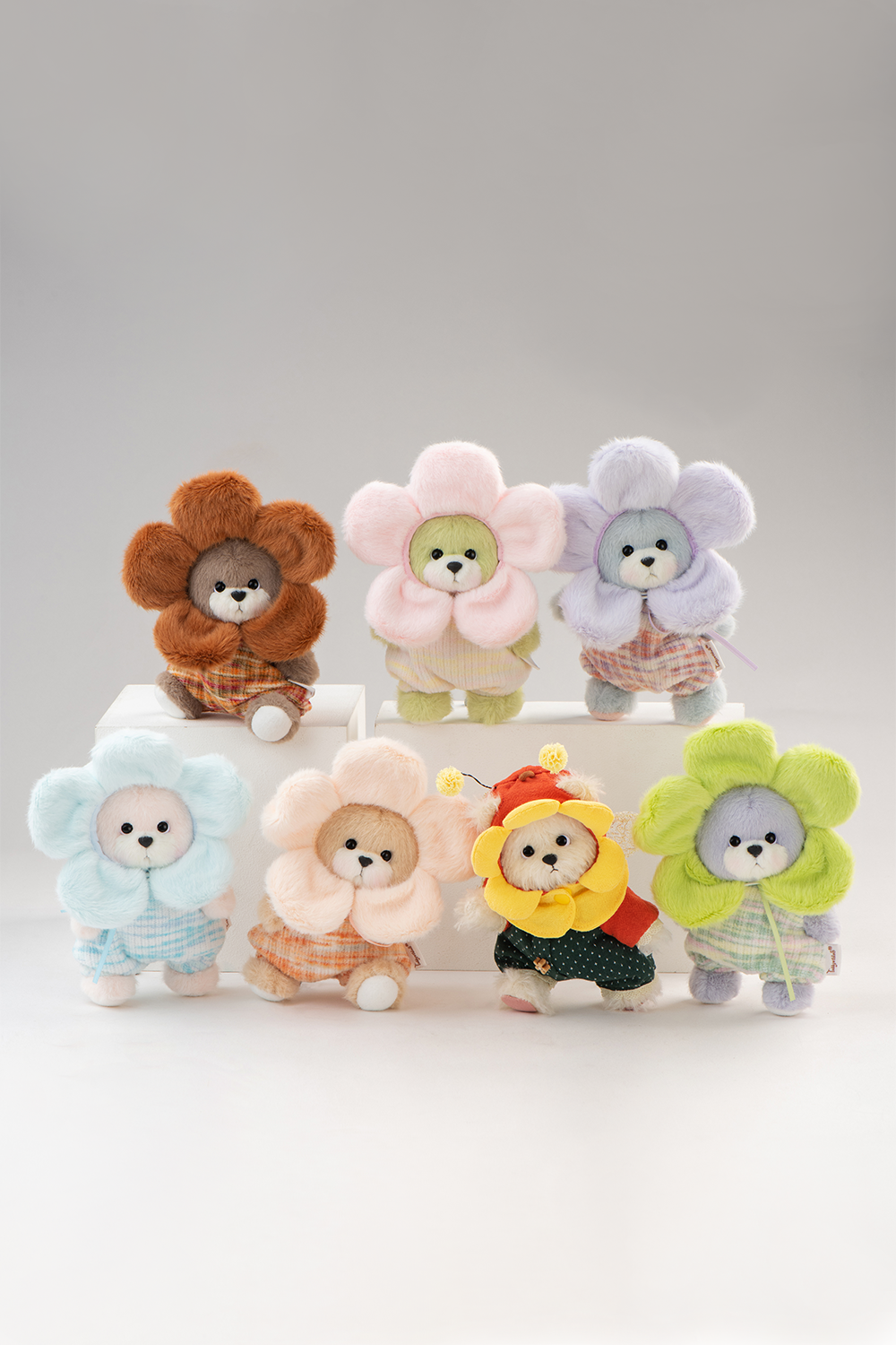 Lina Forest " Seven Wishes Flower Bear" Blind Box