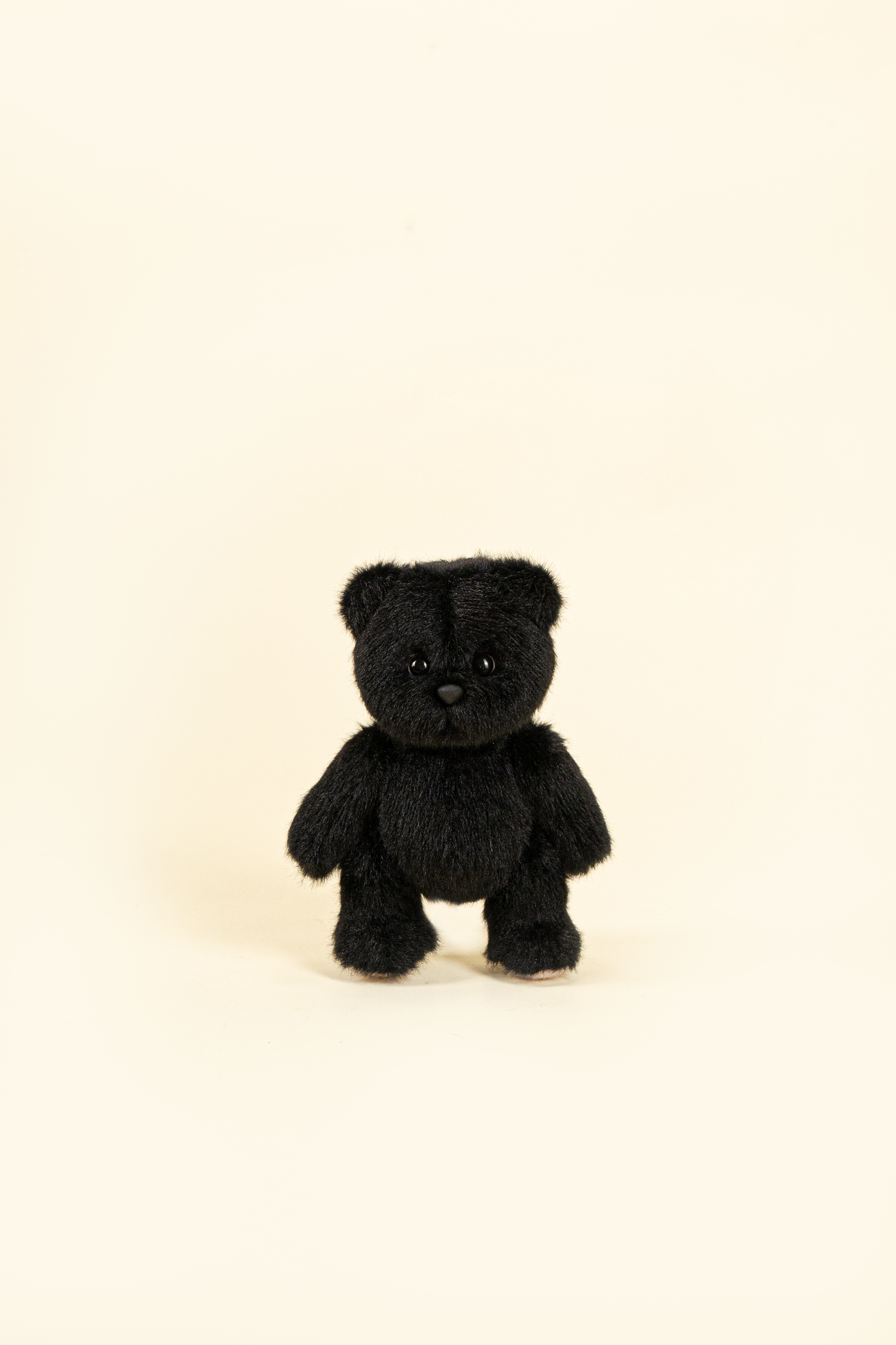 Lina Bear in Black (15cm)