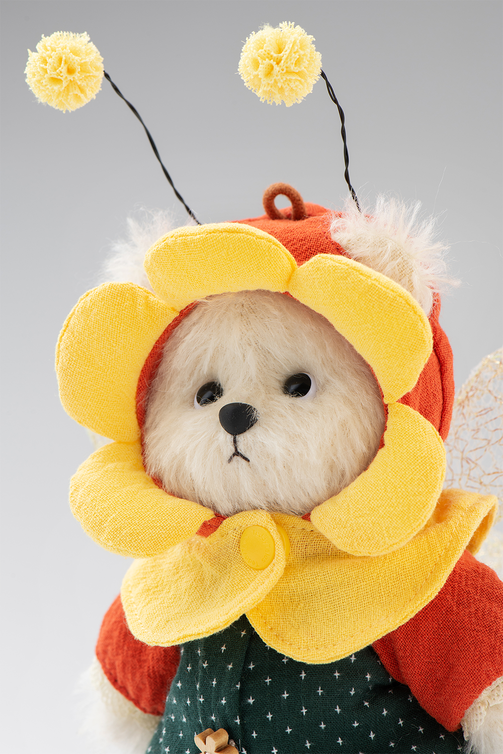 Lina Forest " Seven Wishes Flower Bear" Blind Box