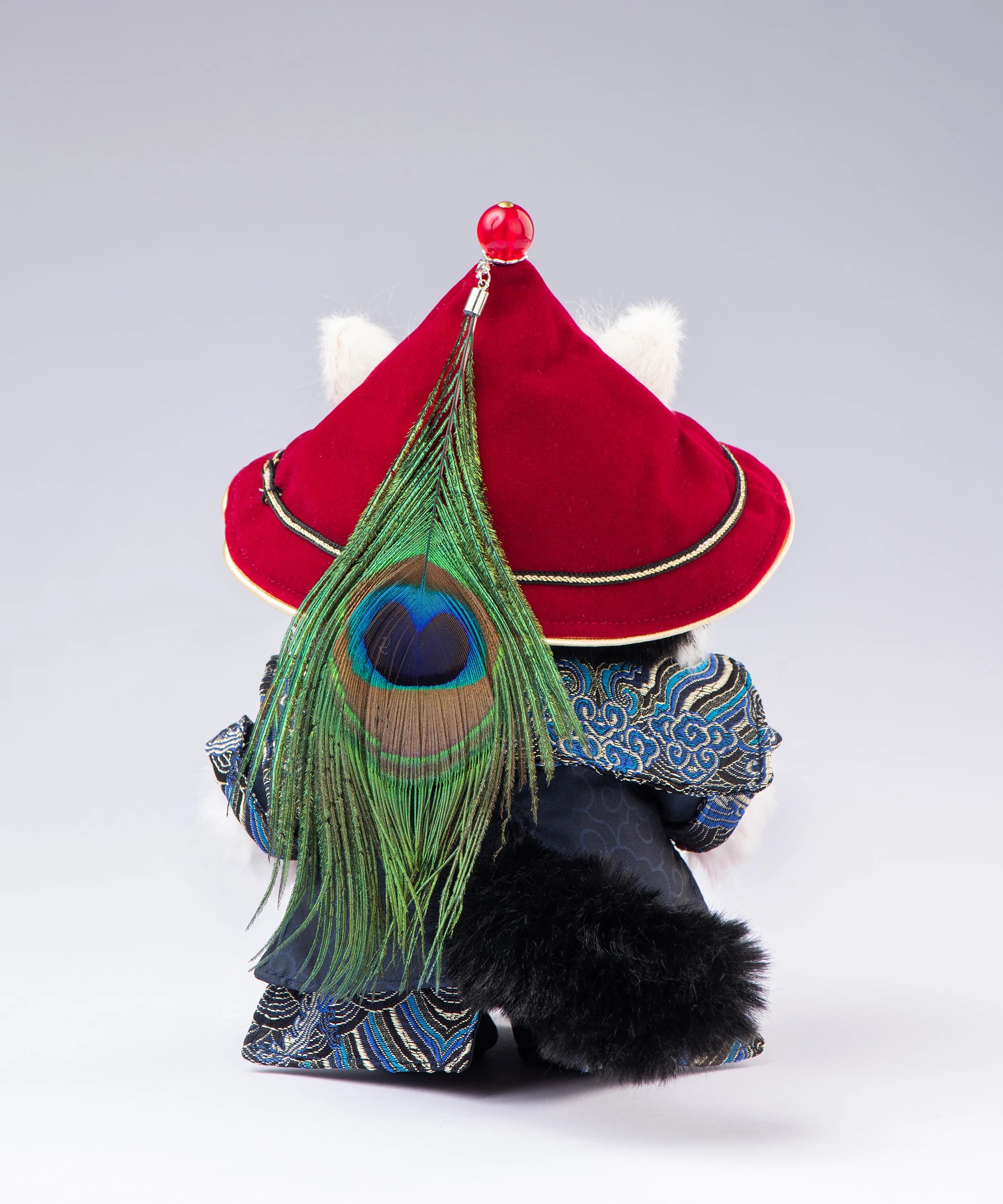 Lina Meow-Obio with Embroidered Robe & Peacock Plume-S(20cm)