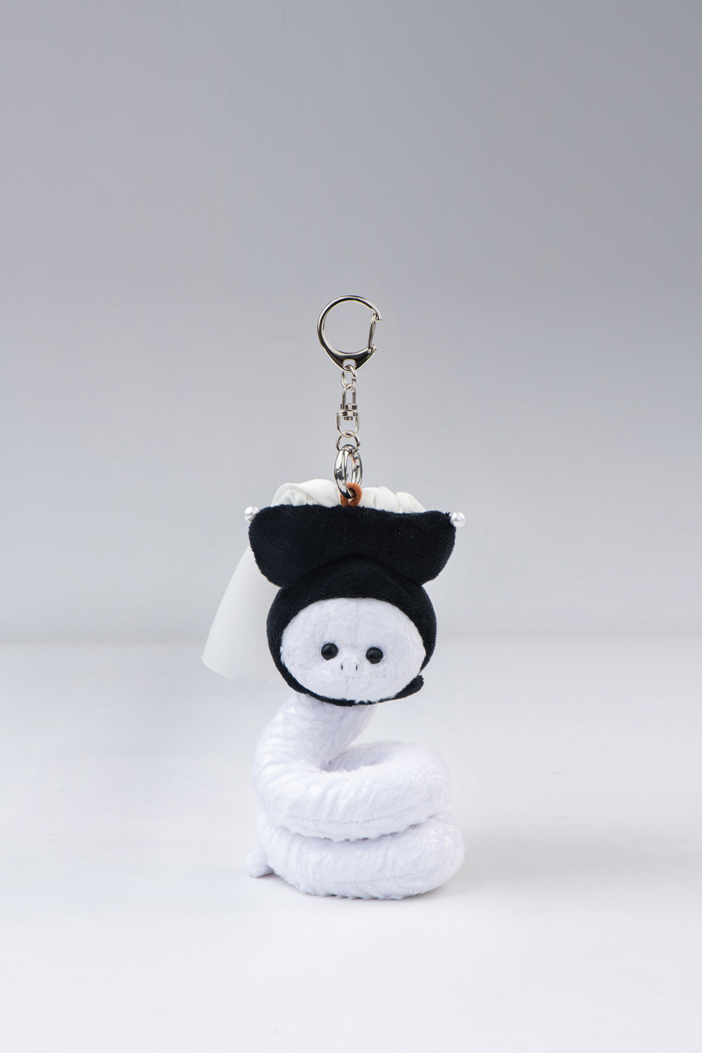 Lina Snake - Snow White with W&B Hat (10cm)