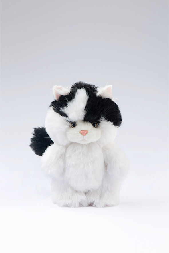 Lina Meow Obio with Embroidered Robe & Peacock Plume(20cm)