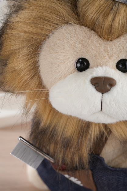 Lina Lion with Barber Suit (30CM)